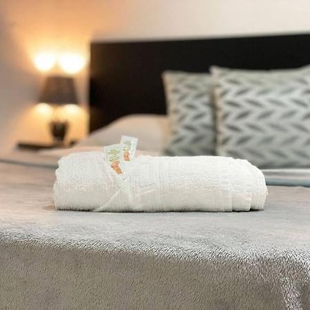 Apartamento En La Calle Hortaleza De Madrid Centro Luaran gambar
