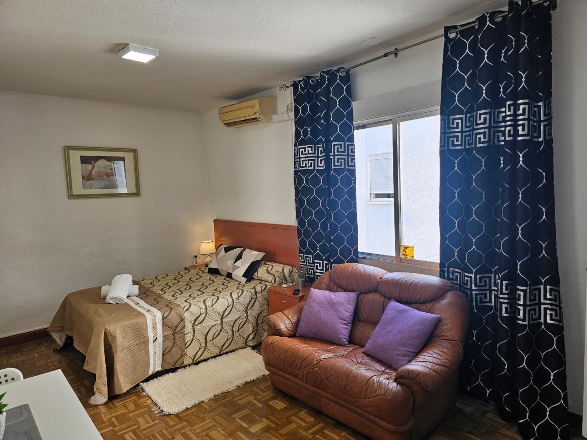 Apartamento En La Calle Hortaleza De Madrid Centro Luaran gambar